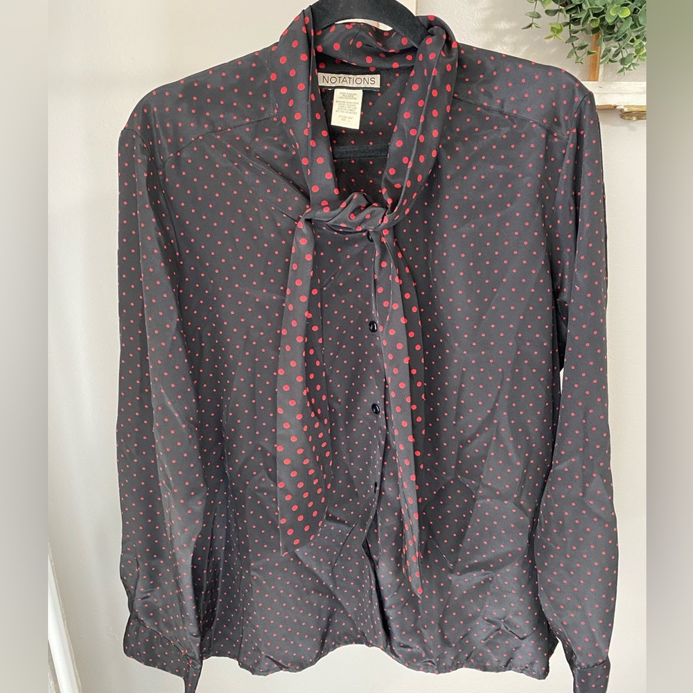 Notations Black Top with Red Dots